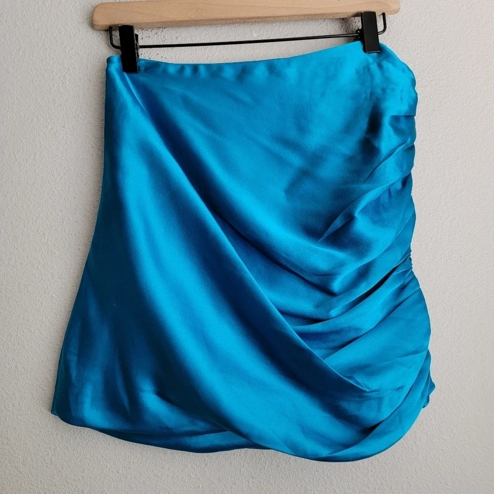 The Sei Ruched Mini Skirt in Azul size 8 NWT